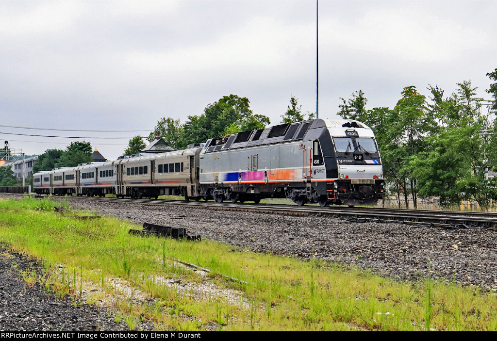 NJT 4530 on train 1162